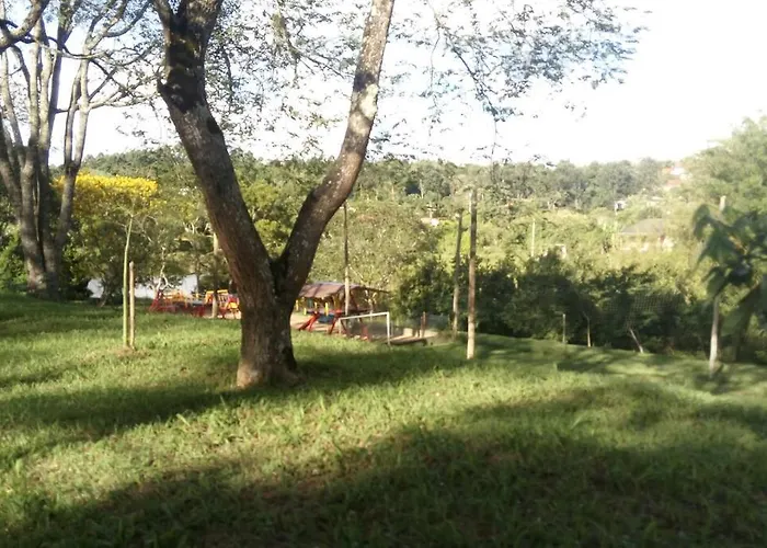 Casa Condominio Perto Animalia